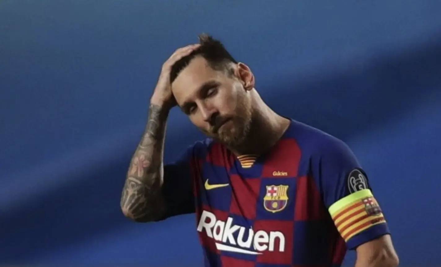 右侧半空间 右侧半空间